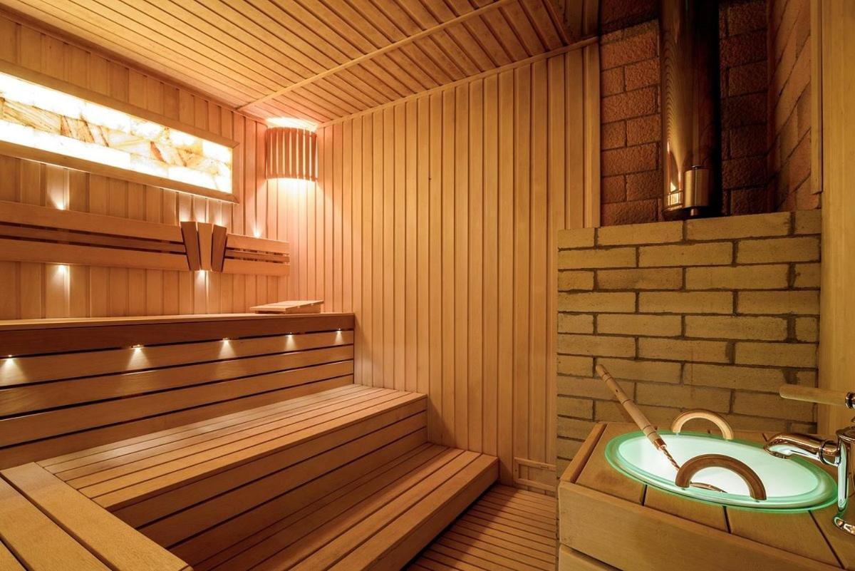 Vintage Boutique Hotel Astana Eksteriør bilde